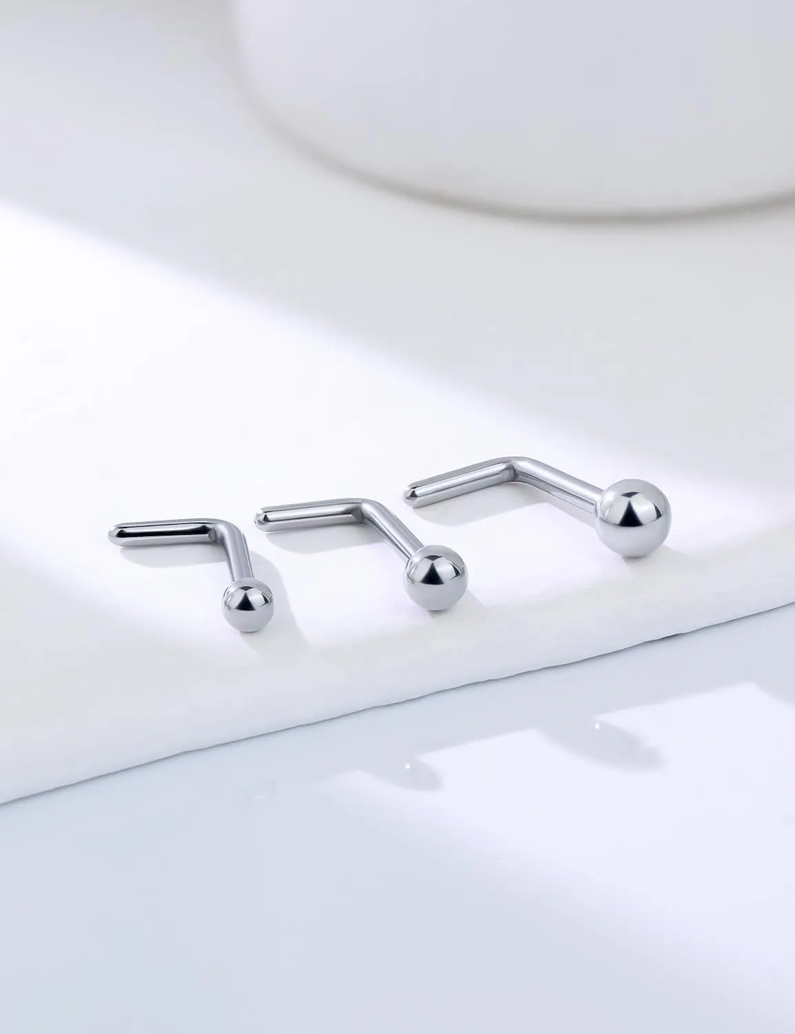 18G 20G Nose Rings Studs Piercing Jewelry for Women 316L Surgical Steel L Shaped Screw Straight Nose Rings Studs Hypoallergenic Nostril Piercing Jewelry for Women Men CZ 2mm 2.5mm 3mm
