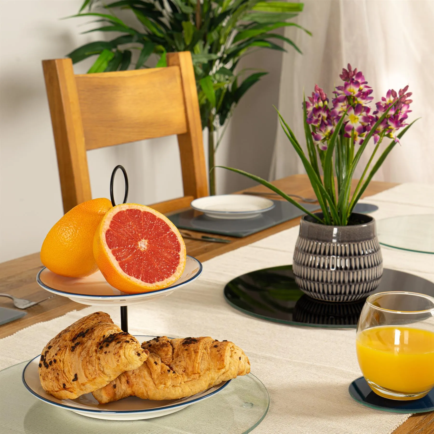 30cm Round Glass Placemats - Pack of Six - By Harbour Housewares