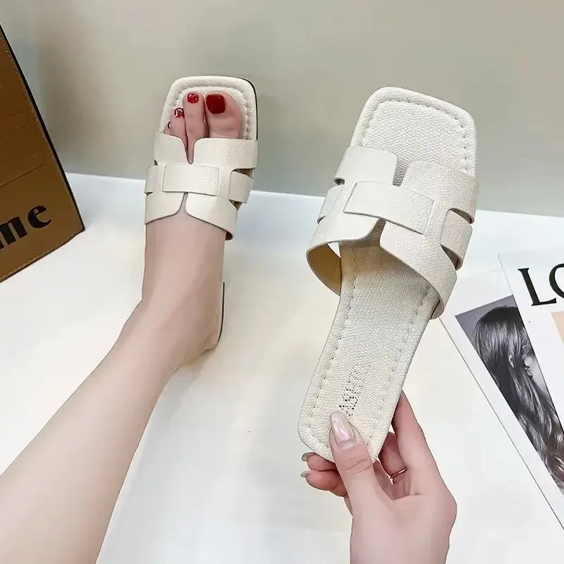 Casual Summer Slipper  Comfortable and Stylish Footwear for Warm Days