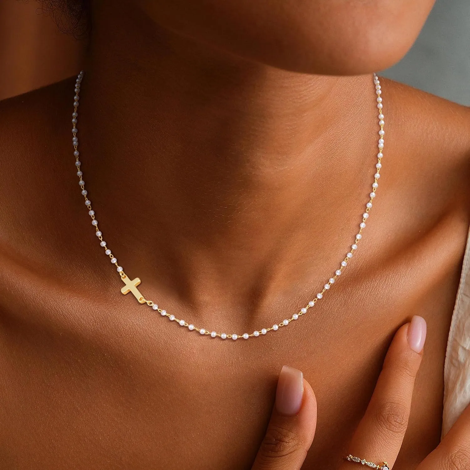 Cross Necklace for Women, 14K Gold Plated Cross Pendant Necklace Dainty Cross Charm Link Chain Choker Faith Jewelry Religious Gifts