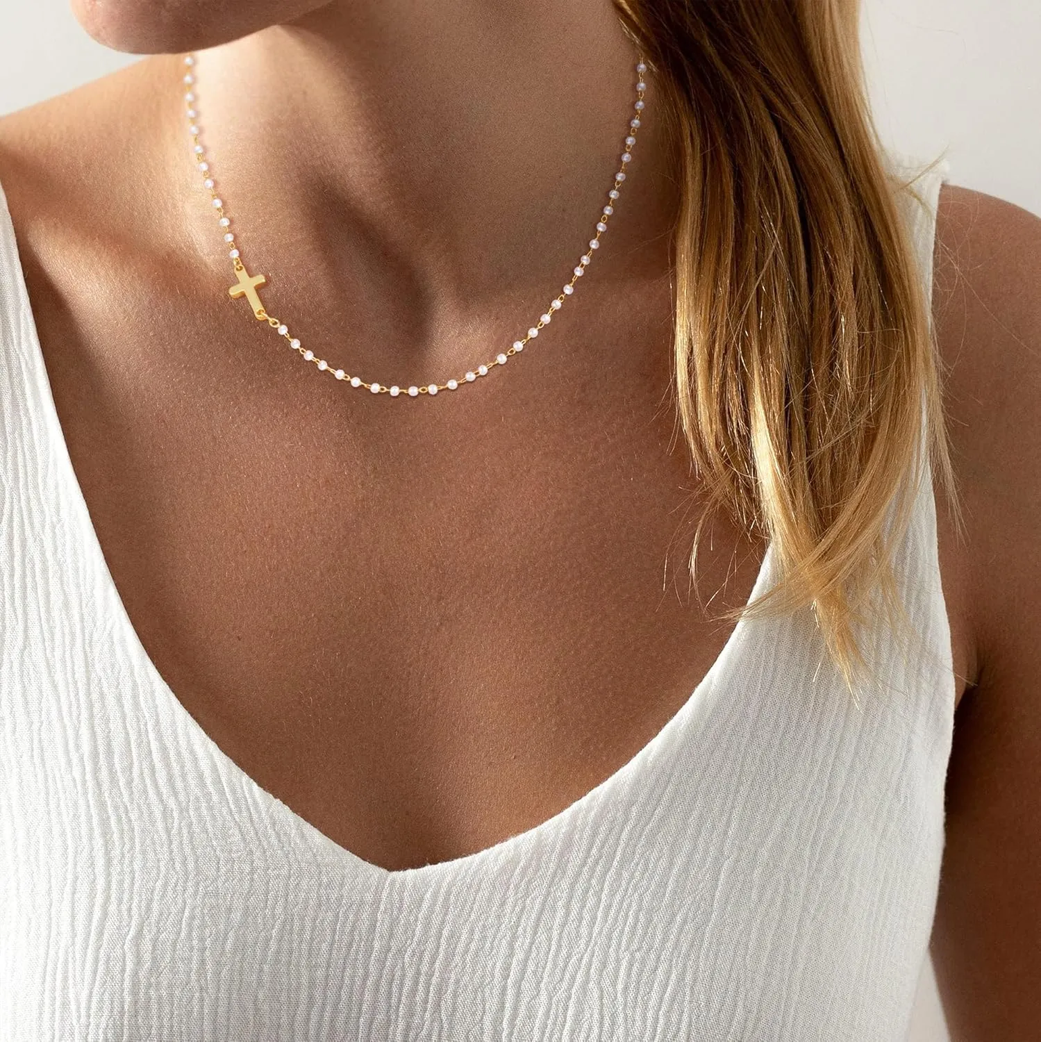 Cross Necklace for Women, 14K Gold Plated Cross Pendant Necklace Dainty Cross Charm Link Chain Choker Faith Jewelry Religious Gifts