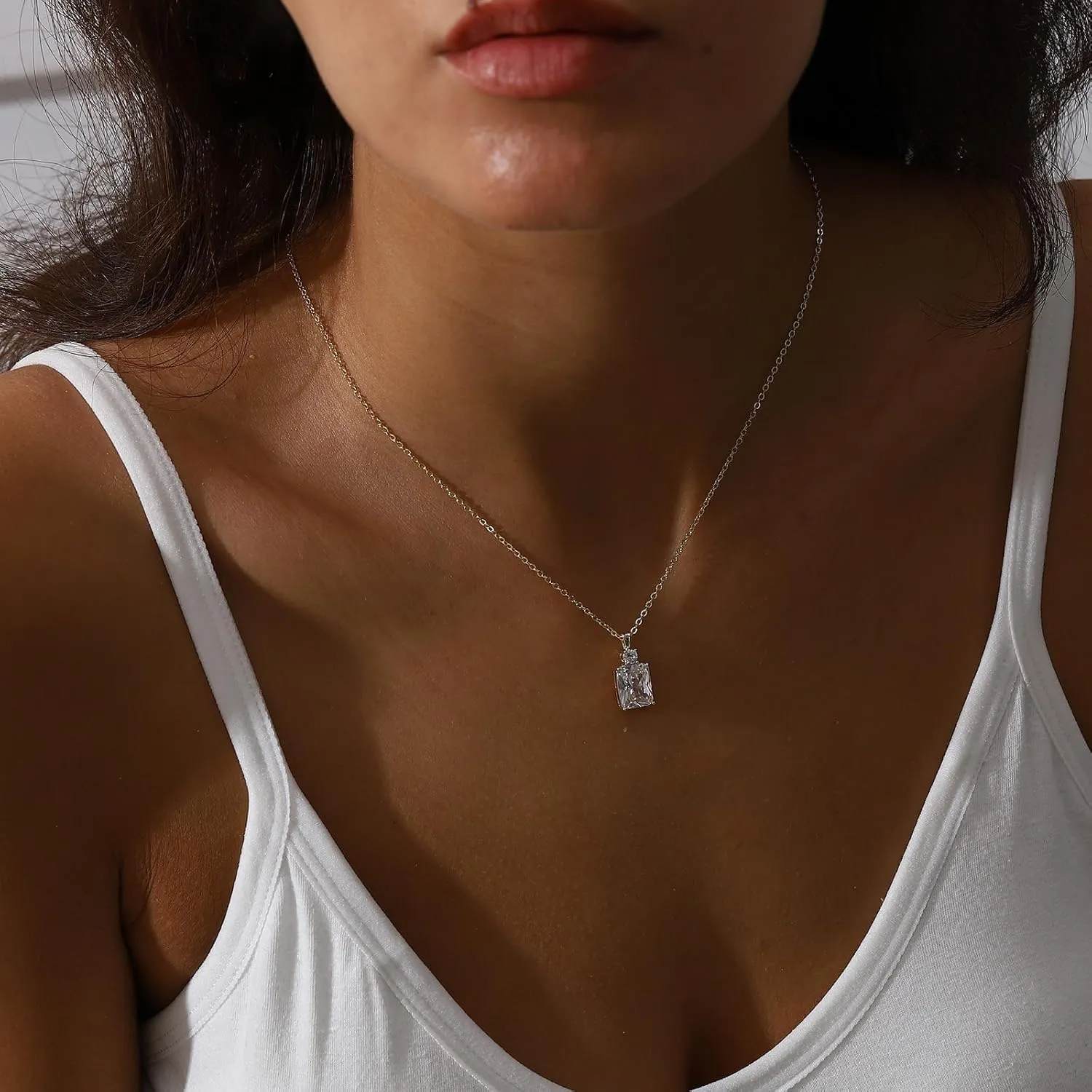Diamond Necklaces for Women,Dainty Gold Necklace 14K Gold Plated Layered Necklace Simple CZ Diamond Pendant Necklaces for Women Trendy Jewelry Gifts