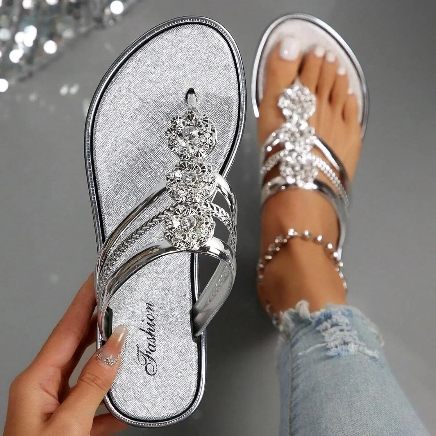 Flip Flops for Women Beach Bohemian Rhinestone Flower Beaded Sandals Open Toe Casual 2025 Summer Vacation Shoes