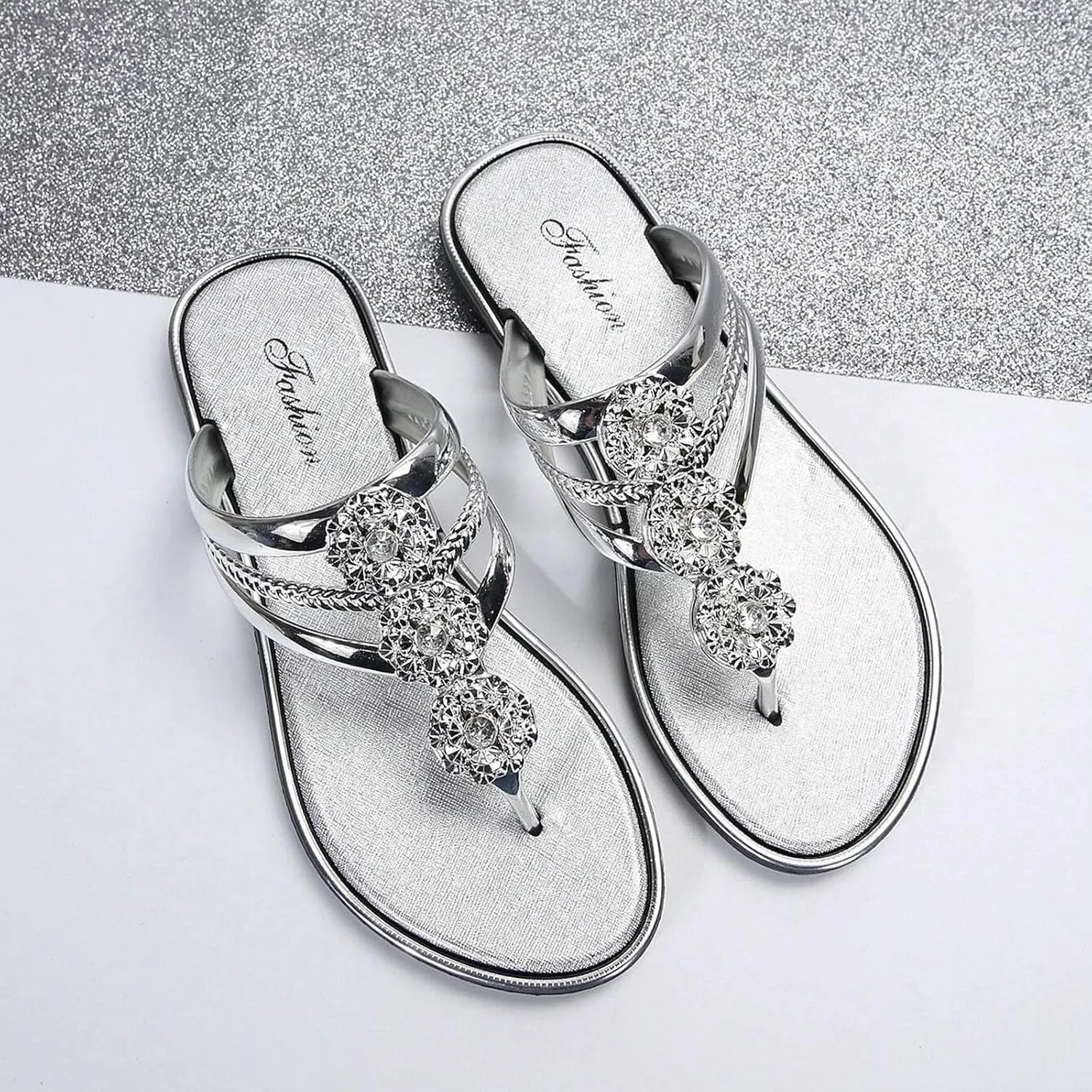 Flip Flops for Women Beach Bohemian Rhinestone Flower Beaded Sandals Open Toe Casual 2025 Summer Vacation Shoes
