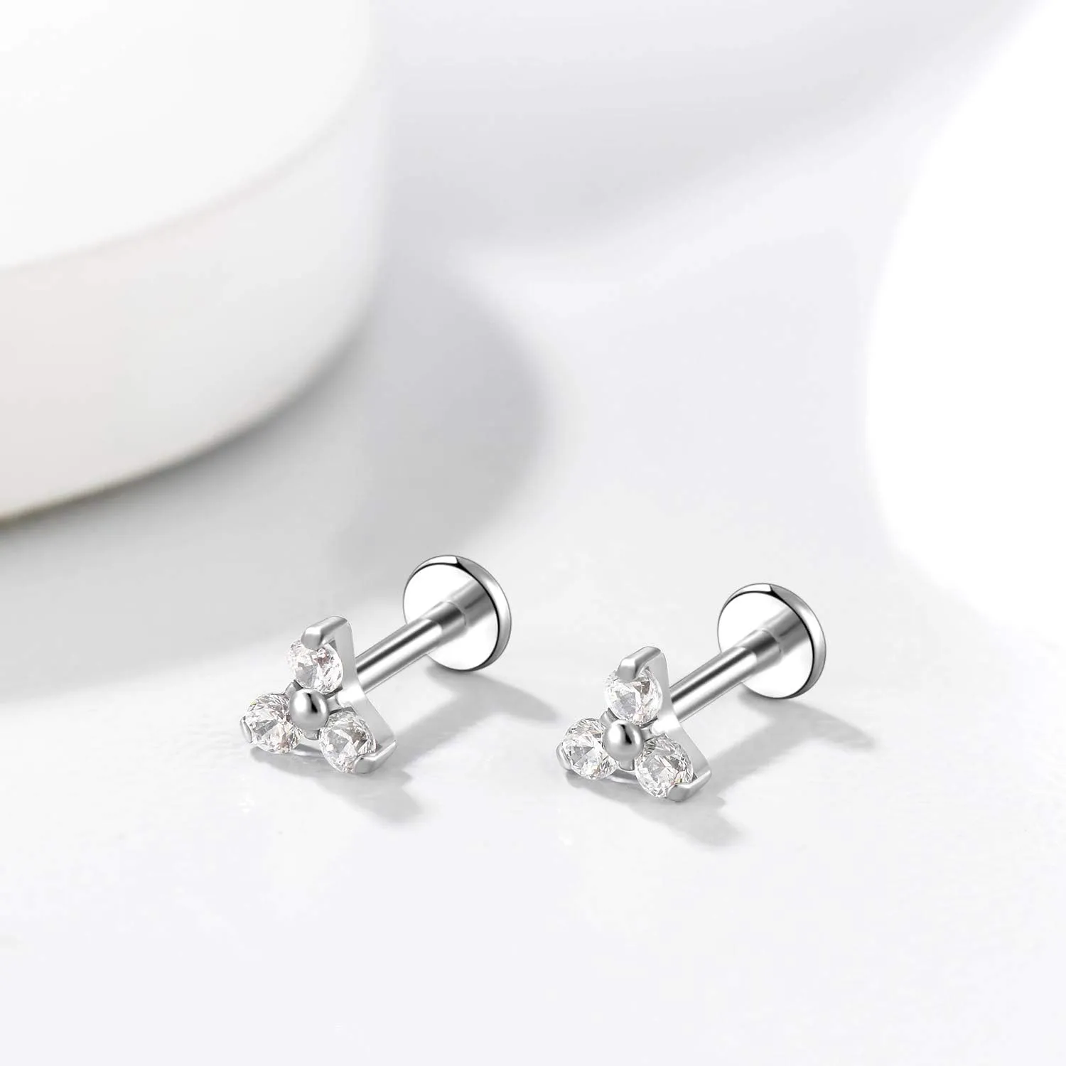 G23 Titanium Labret Studs 16G Lip Studs Earring Piercing Internally Threaded CZ Top Labret Monroe Helix Cartilage Tragus Piercing Studs