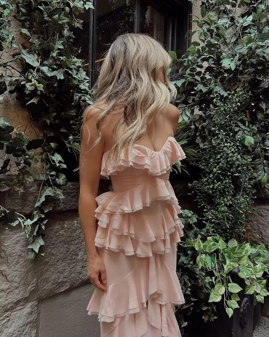 Lawrncedw Strapless Ruched Prom Dresses Chiffon Ruffles Bridesmaid Dresses Sweetheart Formal Evening Party Gown with Slit