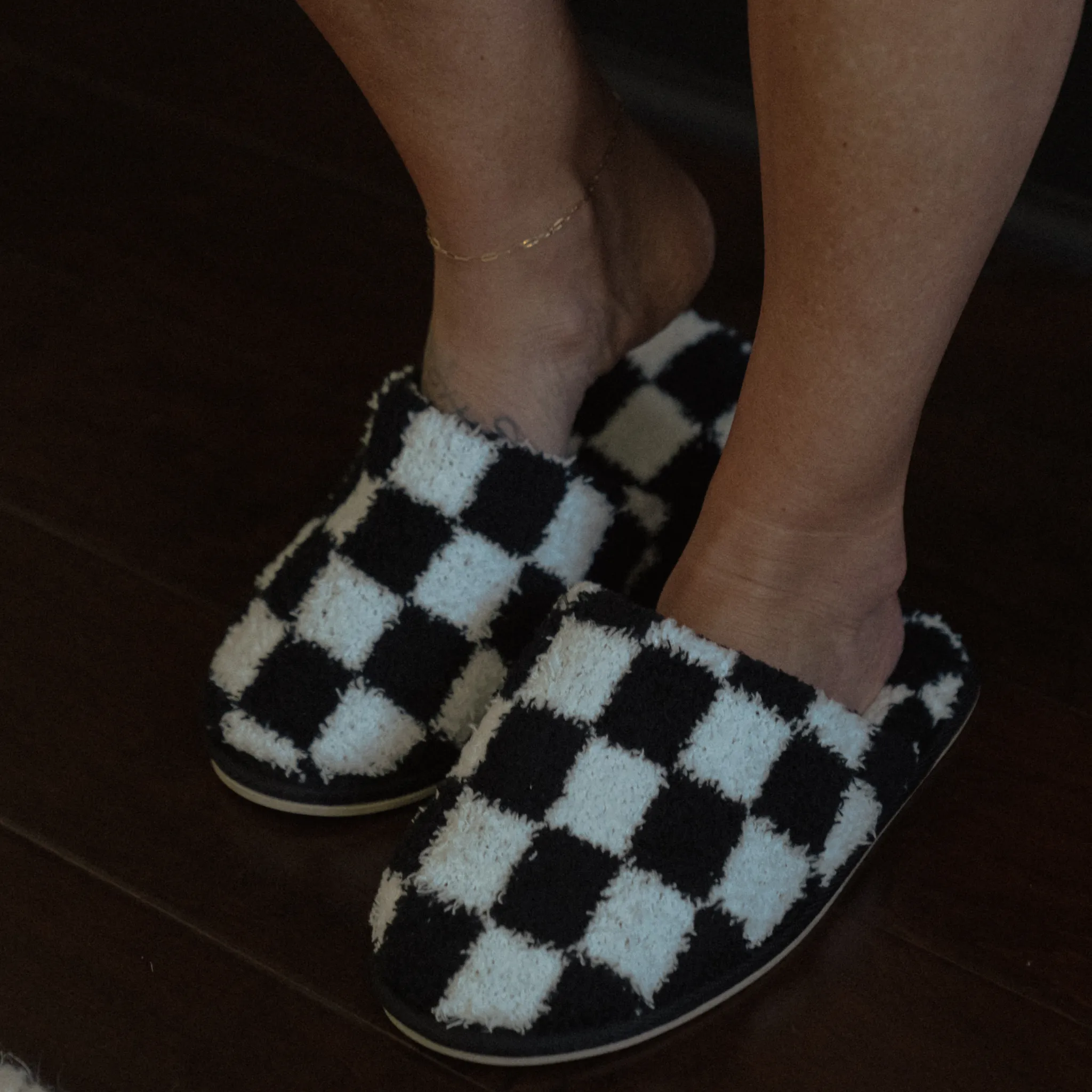 Local Beach Checker Cozy Slippers