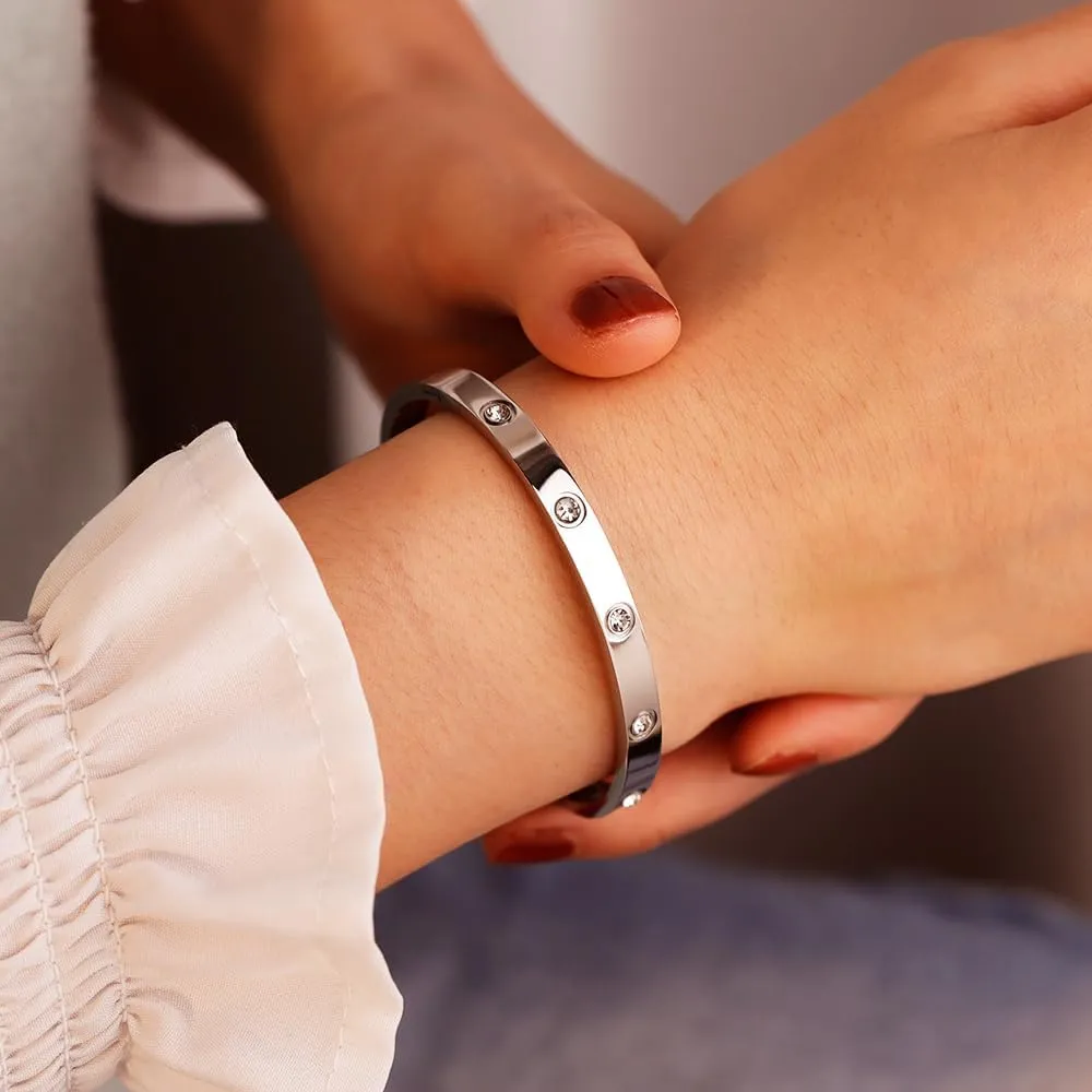 Luxury Crystal Bangle Braceletfor Women, Gold Plated Stainless Steel, Rhinestone Accents, Jewelry Birthday Gift for Women Love Bracelet