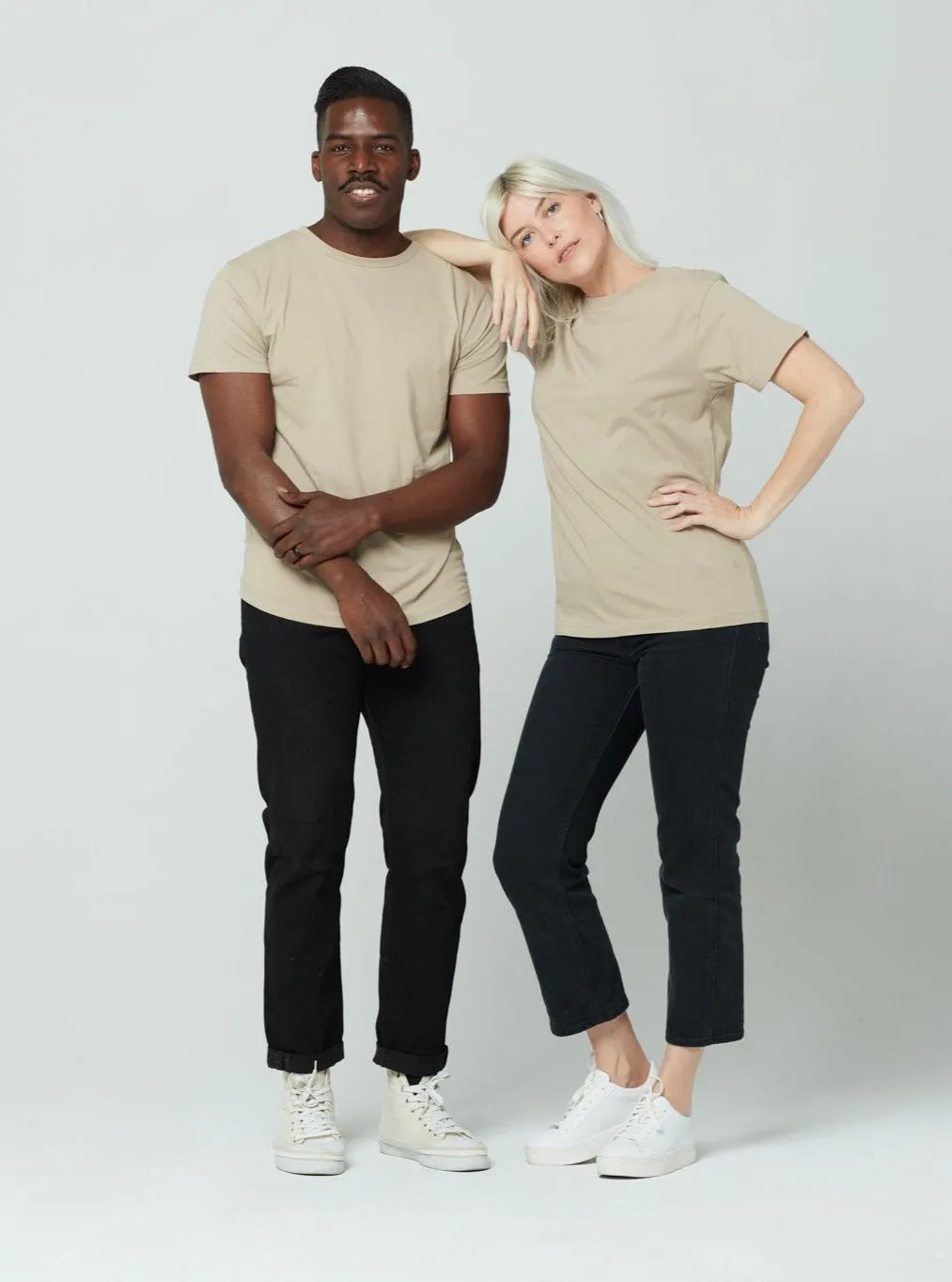 Men's Unisex T-Shirt - Oatmeal