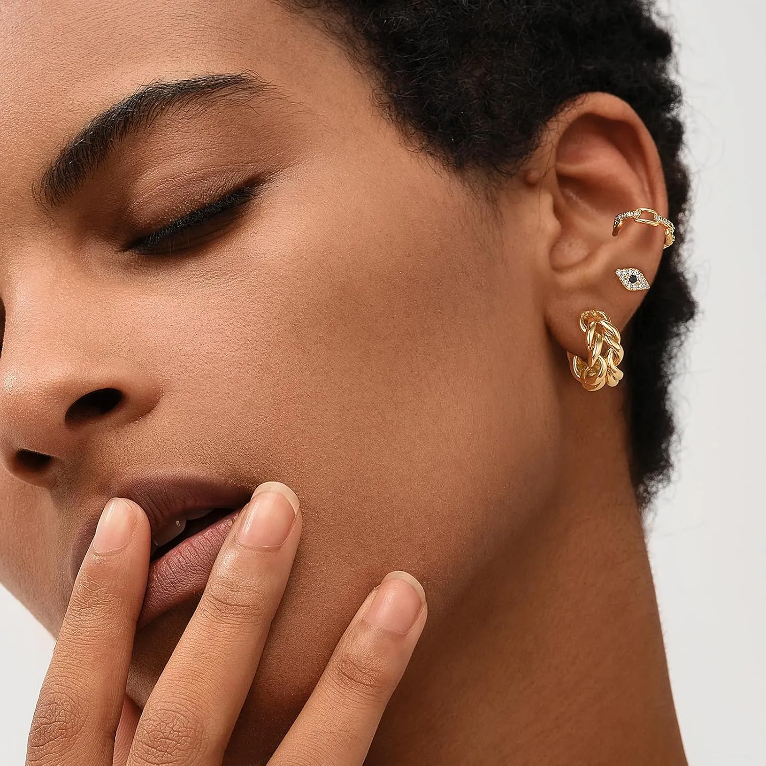 MEVECCO Gold Stud Earrings for Women 18K Gold Plated Dainty Earrings Studs Minimalist Cubic Zircon Earrings for Her