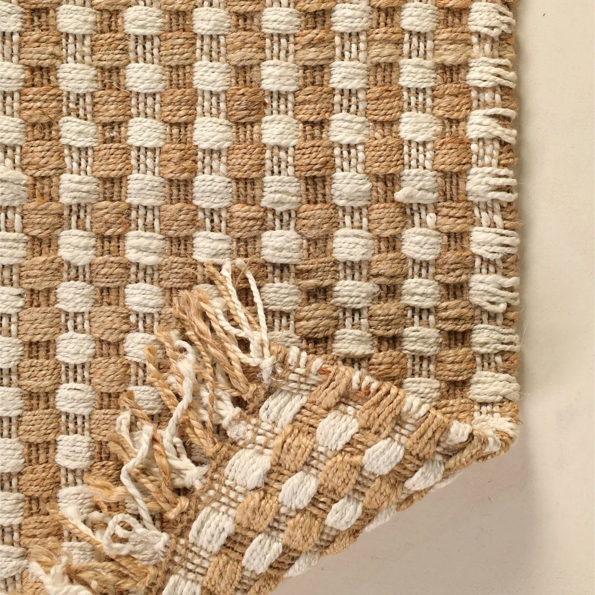 Off White Sustainable Floor Rug In 2 x 3 ft | Geometric Pattern | Handcrafted In India