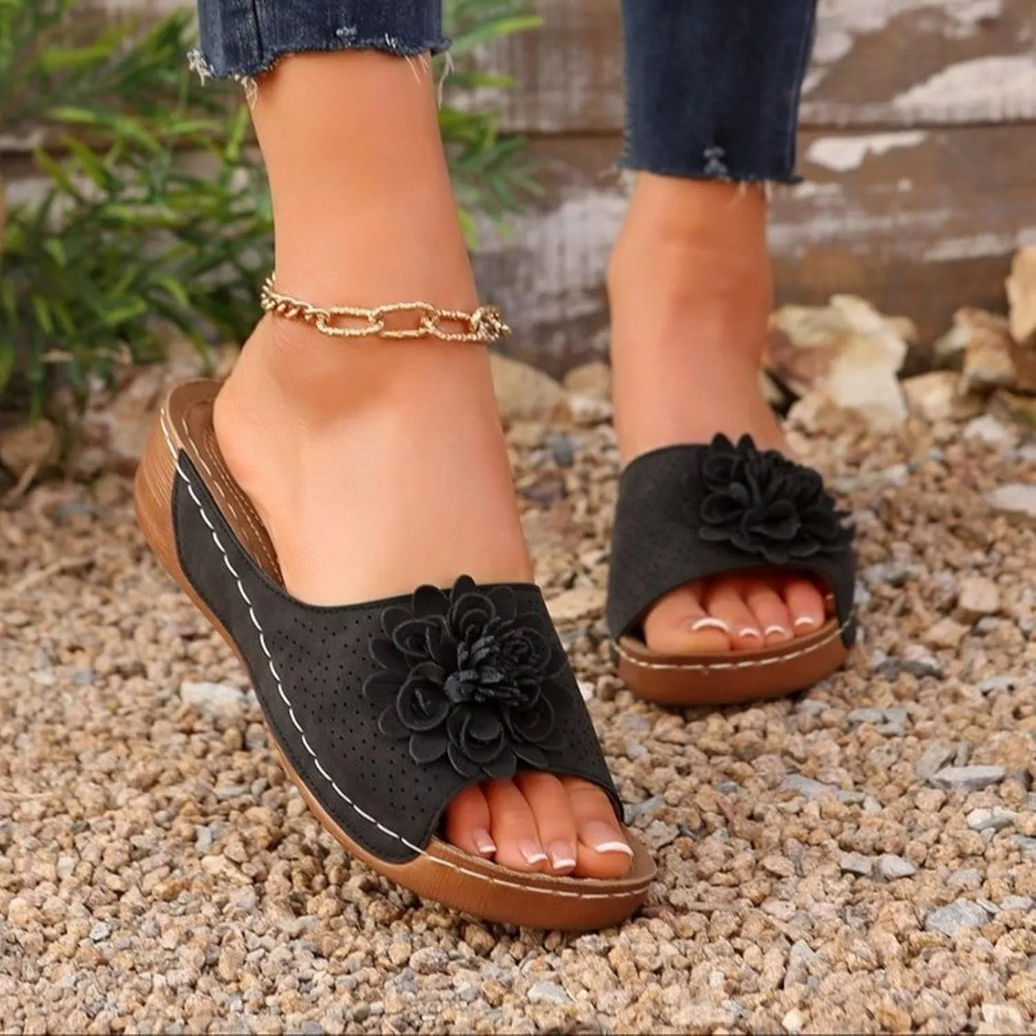 Summer Sandals for Women 2025 Low Wedge Sandal Retro Bohemian Suede Leather Floral Breathable Slip On Orthopedic Arch Support Slide Sandals Vacation Party Shoes